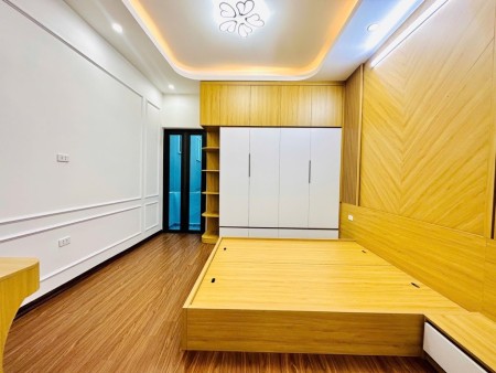 [DUY NHẤT] Nhà phố Hồ Tùng Mậu, hẻm xe hơi, mới cứng, nội thất siêu VIP, dt 61m2*5t, mt 4m, 7.8 tỷ