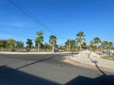 Đất nền villa, biệt thự tại trung tâm TP Hội AN, cách phố cổ 3km giá chỉ 28tr/m2, cố sổ, CSHT quy mô