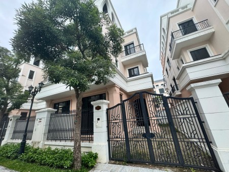 Chính chủ bán căn biệt thự tứ lập phân khu Hải Âu - Vinhomes Ocean Park 2 Hưng Yên, sẵn sổ sang tay