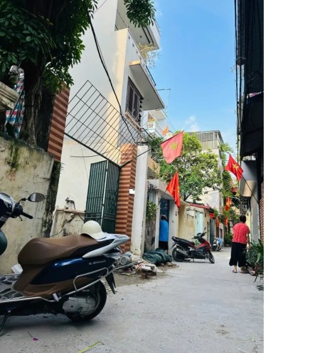 BÁN NHÀ MỚI ĐẸP NGỌC HỒI THANH TRÌ, Ô TÔ ĐỖ CỬA, THANG MÁY, THOÁNG MÁT, 105M, 5 TẦNG,GIÁ CHỈ 11.5 TỶ