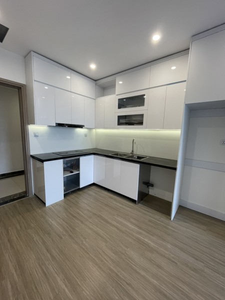 Bán 3PN2WC full đồ 80m view nội khu SA 5.3 tỷ BP Vinhomes Smart