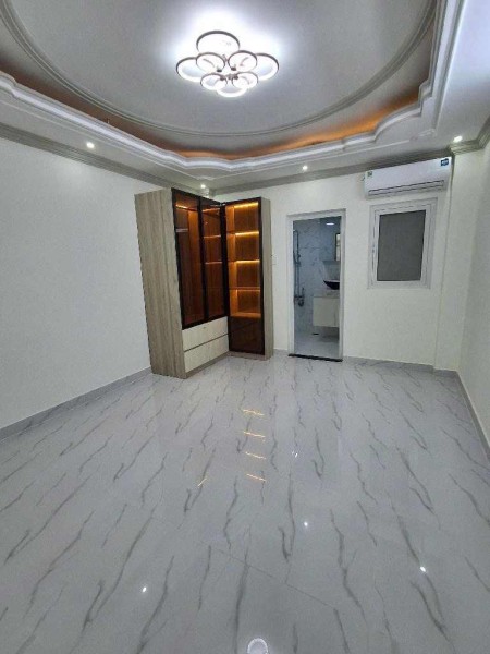 Nhà Phố 5 Tầng Huỳnh Tấn Phát, Quận 7, Hẻm Ô Tô, Chỉ 8.8 Tỷ