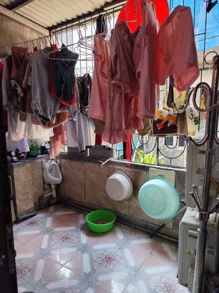 Chính chủ bán nhà riêng kv Khâm Thiên. 4 Tầng - 1PK - 1 Bếp - 3 PN - 2 VS - 1 Khu Thờ - 1 Sân Phơi