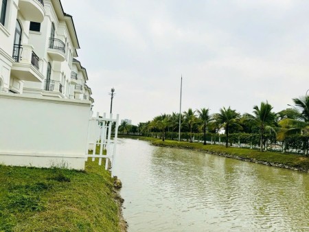 Đi đến slide 8