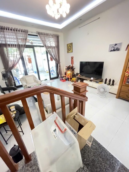 Bán nhà MỸ An Ngũ Hành Sơn đường 5m5 đầy đủ công năng giá tốt nhất trong khu vực.