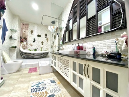 Bán nhà cho Con du học, khu VIP View sông, đường 10m, ngay Lê Văn Lương, Q7. Sd 188m2. Nhỉnh 17 tỷ.