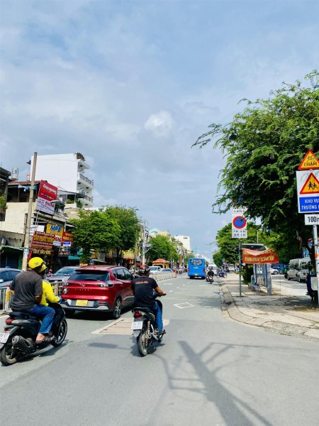 Đi đến slide 4
