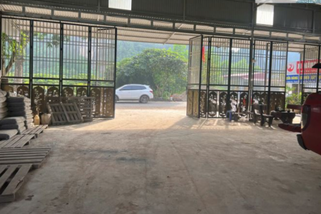 Bán Nhà Xưởng mặt đường QL21B, kinh doanh sầm uất, vị trí đắc địa, sẵn xưởng giá cực tốt.