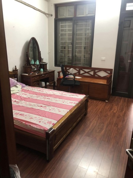 Chính chủ bán gấp nhà mặt phố Nam Dư. Oto đỗ cửa