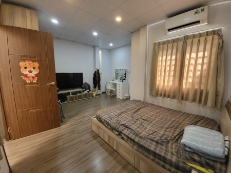 Rẻ nhất khu vực! DT 100m2, ngang 5m, 2 tầng, hẻm 1/ thông, dòng tiền 40tr/th, giá 6.8 tỷ TL