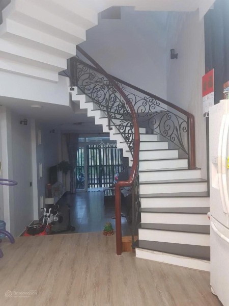 CHÍNH CHỦ CẦN BÁN GẤP NHÀ VỊ TRÍ ĐẸP KHU BÌNH LỢI - Q.BÌNH THẠNH.