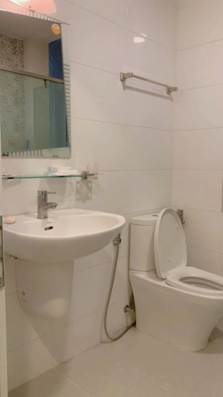 Bán nhà chính chủ hẻm xe hơi 8m đường Bùi Hữu Nghĩa, quận Bình Thạnh, 9 Phòng ngủ