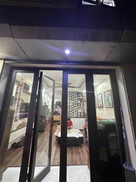 CĂN NHÀ VÀNG NGAY TRUNG TÂM NGỌC THUỴ LONG BIÊN