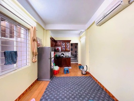 BÁN NHÀ ĐỐNG ĐA, LÔ GÓC 2 MẶT, SÁT PHỐ, 3.75 tỷ.