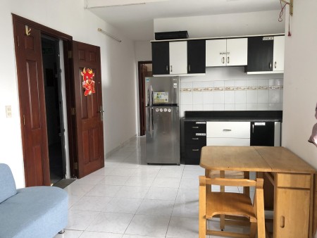 Cần cho thuê gấp căn hộ Ngọc Khánh Quận 5, Dt : 67 m2, 2PN, Giá : 10 tr/th,