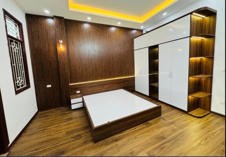 MẶT PHỐ TƯƠNG LAI - NHÀ DÂN XÂY CÒN MỚI ĐẸP - SỔ PHÂN LÔ - SÂN RIÊNG - FULL ĐỒ - Ở SƯỚNG
