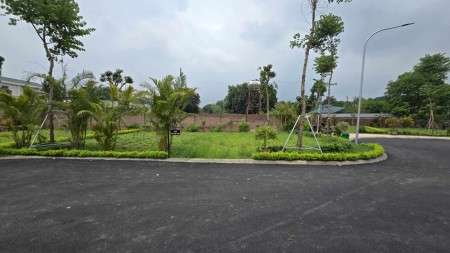 BÁN ĐẤT PHÚ MÃN QUỐC OAI CÁCH VÀI TRĂM MÉT RA QLO 21, 304M2. DT 8,7. GIÁ CHỈ 16,5TR/M2.