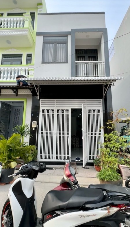 Bán nhà Hẻm Xe Hơi Bình Thành, Diện tích 4x14m, 2 tầng, giá chỉ hơn 4 tỷ