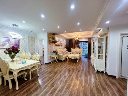 Cần bán gấp căn hoa hậu 3N tại Goldmark giá 7 tỷ