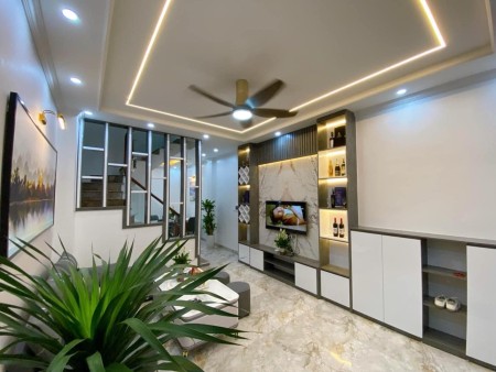 SIÊU PHẨM TÂY HỒ ĐẸP MỚI LUNG LINH, NỘI THẤT TẶNG LẠI - NÉT CĂNG - SÁT VỈA HÈ Ô TÔ TRÁNH, KINH DOANH