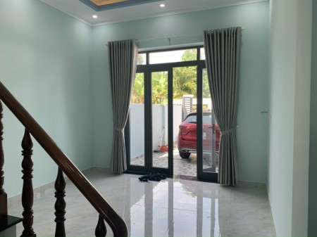 TP Thủ Dầu Một Bán nhà 2 tầng có chỗ để ô tô 7chỗ. Gần chợ Cũ, Tương Bình Hiệp, BD.
