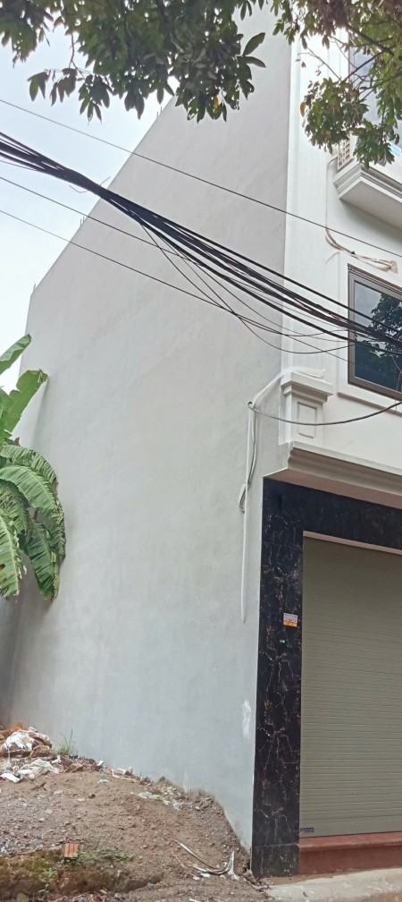 Bán nhà tại Phụng Châu (36m2*4T) ô tô đỗ cửa, đầy đủ tiện ích, cách trục chính 200m