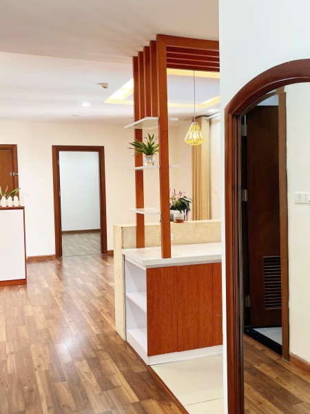 Cần bán gấp căn 3 ngủ full nội thất đẹp tại Goldmark