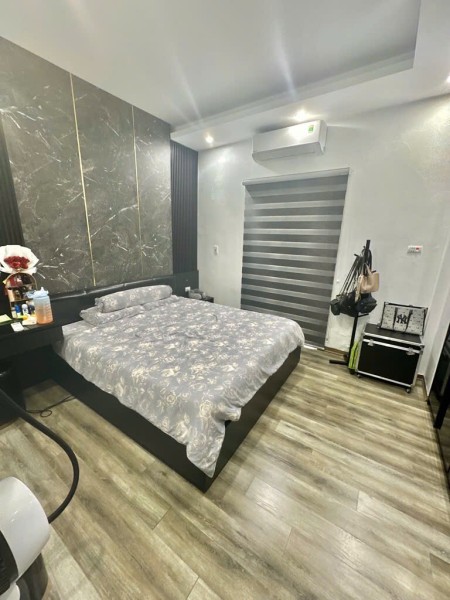 Cần bán nhà tại ngõ Văn Chương 2 - Đống Đa - Lô góc - 4 mặt thoáng - Kinh doanh đẹp - Full nội thất