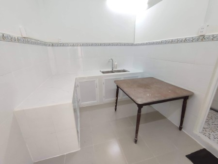 Chung cư Thị NGhè, XVNT, P 19, Bình Thạnh: 50m2, 1 p ngủ, có gác lửng, 8tr/th