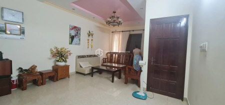 BÁN NHÀ 1 TRỆT 2 LẦU MẶT TIỀN ĐƯỜNG YÊN BÁI, P4, VŨNG TÀU