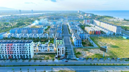 Tìm chủ nhân căn hộ view biển SÂN golf Đồng Hới mới tinh giá tốt