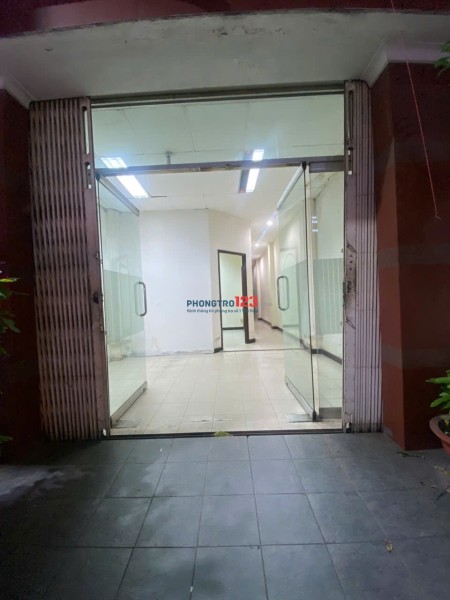 Cho thuê nhà nguyên căn tiện kinh doanh ngay mặt tiền đường 3/2, phường 14, Quận 10