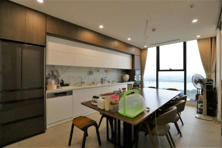 Cho thuê căn Duplex 2 tầng, tòa S5 chung cư Shunshine city, Ciputra, 190m, 4 ngủ, 4 wc, full đồ