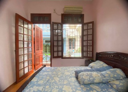 Nhà riêng 61m2 chủ cần giao dịch gấp 11.5tỷ phường Ô chợ Dừa quận Đống Đa
