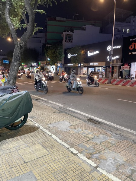 Chính chủ cho thuê nhà mặt đường Lê Trọng Tấn, quận Tân Phú