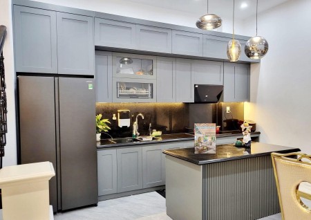 Nhà phố - 3 lầu mặt tiền đường Nguyễn Hữu Cảnh, Bình Dương