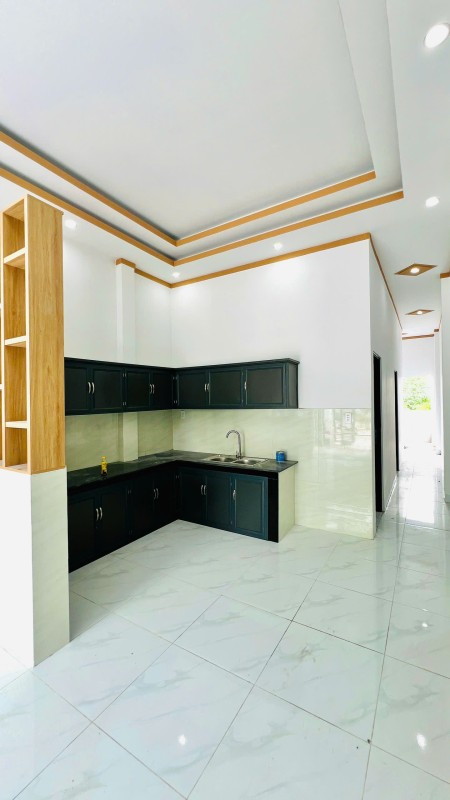 Bán nhà giá rẻ căn nhà cấp 4 mới xây sổ riêng ở gần ngay khu dân cư lavender