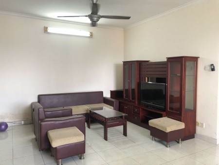 Cần Cho Thuê Căn hộ Central Garden Quận 1, Dt : 85 m2, 2PN, 2WC, Giá : 11 tr/th,