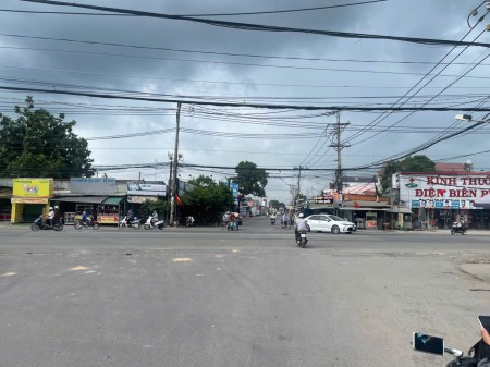 Cần bán nhà mới xây đầy đủ nội thất 1 trệt 1 lầu Sát KCN Trảng Bàng Giá 700Tr