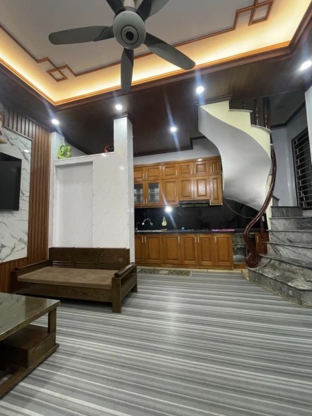 Bán đất Thái Hà - Ô tô tránh - Hai thoáng diện tích 44m2