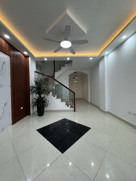 NHÀ DÂN XÂY CỰC CHẮC CHẮN, ĐẸP, ĐẦY ĐỦ CÔNG NĂNG, NGÕ RỘNG THOÁNG