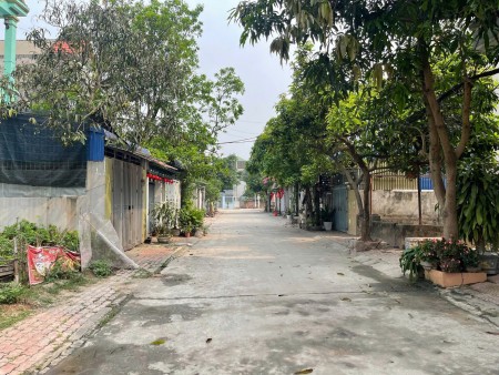 Bán đất gần suối, đường 2 ô tô tránh nhau tại, Phường Thống Nhất - Hòa Bình