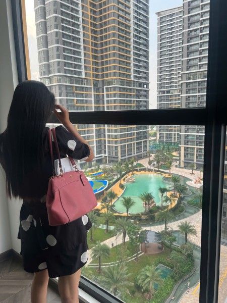 CẮT LỖ BÁN GẤP CĂN 2PN 79M2 TẦNG TRUNG VIEW TRỰC DIỆN HỒ BƠI NƯỚC MẶN 650M TẠI THE BEVERLY VHGP Q9