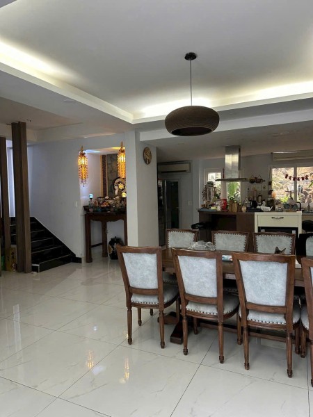 Bán gấp Bán biệt thự khu bên sông Sài Gòn 10 x 20 = 200 m2 (Sổ hồng) Thương Lượng