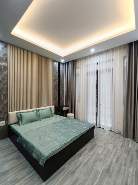 NHÀ ĐẸP XÃ ĐÀN - NHỈNH 11 TỶ - MẶT TIỀN 4M - 45M2 - Ô TÔ VÀO NHÀ - LÔ GÓC