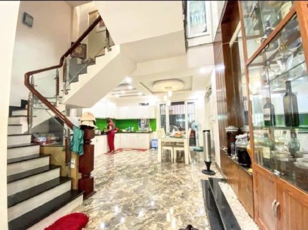 Chính chủ bán nhà MT đường PHÙNG CHÍ KIÊN, TT LIÊN CHIỂU, giá chỉ nhỉnh 5 tỷ.
