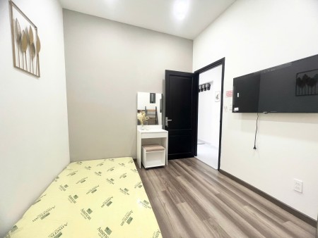 Phòng trọ cao cấp full NT ở 585 Nguyễn Thị Thập quận 7