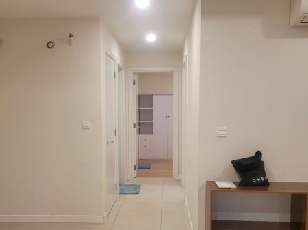 Cho thuê căn hộ giá rẻ 2PN/75m2 đồ cơ bản tại Kosmo Tây Hồ!