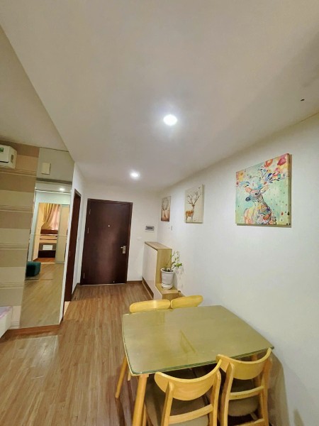 Bán căn Royal Park, Full nội thất siêu đẹpDiện tích: 70m2; 2 Phòng ngủ, 2 WC