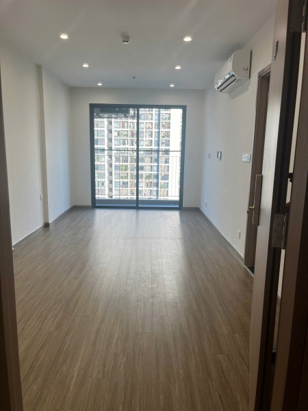 Giá rẻ cho thuê nhanh Studio Nguyên bản 34m Đông Nam 5,5 triệu/tháng Vinhomes Smart